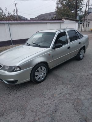 Nexia 2 2009 prabeg 600 min