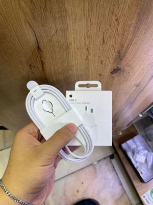 Iphone orginal zaryadchik