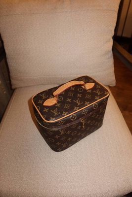 Louis Vuitton косметичка Monogram – Новая