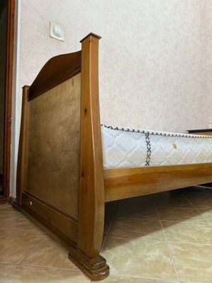 Срочно Кровать сотилади