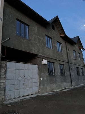 Bino ishlab chiqarish va ombor uchun ijaraga beriladi