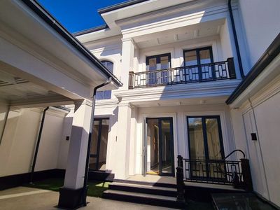 Продажа Дома Центр Луначарского 450м2
