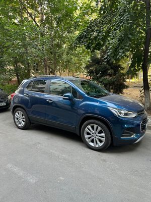 Tracker 1 sotiladi