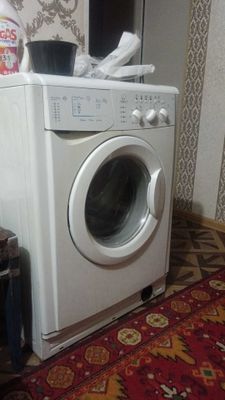 Стиральная машинка автомат indesit