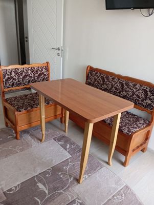 Продам кухонный уголок б/у