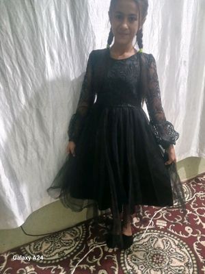 qizlar uchun qora koylak