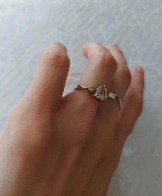 Серебряное кольцо.