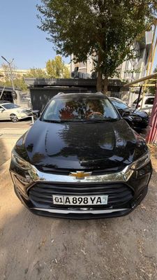 Продам tracker 2 2023 premier