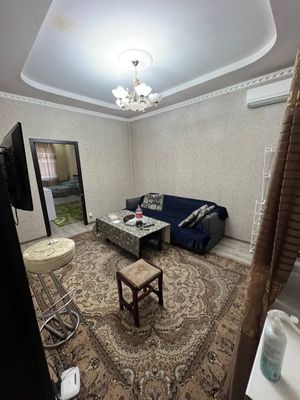 Yunusobod Shaxristanskiy metro bekati yaqinida kv