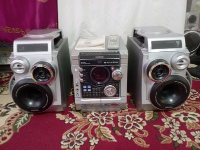 Muzikalni sentir Samsung 3800 w sotiladi