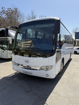 Автобус Higer каратиш 33+1 жойлик сотилади. Йили 2011