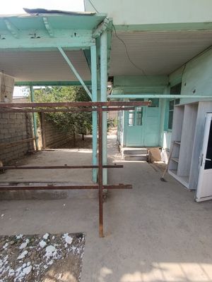 Yer narxida hovli sotiladi