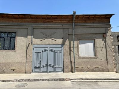 Uy sotiladi Nazarbek