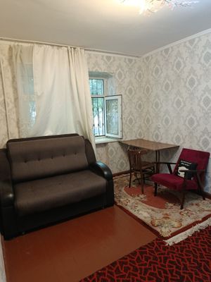 Сдается на метро Мирзо Улугбек 1 комнатная квартира