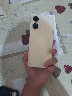telfon 1 yıl ishlatilgan