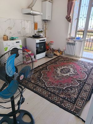 Kvartira bezmakler uzoq muddatga qizlarga