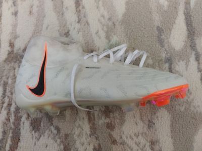 Futbol butsi Nike