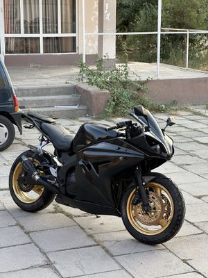 Yamaha tezlik 280+ srochna sotiladi
