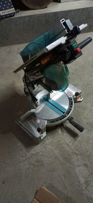 Makita LH1040