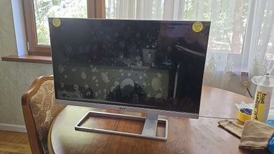 Продаю 4К-монитор Acer S277HKwmidpp