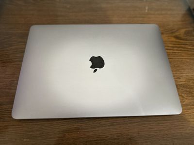 MacBook Pro M1 94%