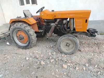 Mini Traktor Chimgan sotiladi