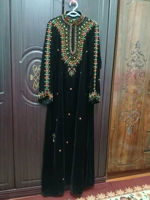 vicherni kuylak yangi kiyilmagan