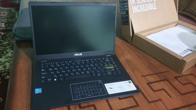 Asus Vivobook Go 14"