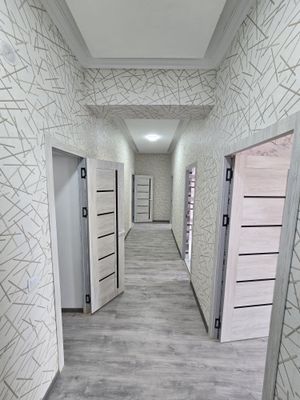 Продаётся 2х комнатная квартира 68 м² за 32 тыс $