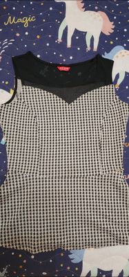Блузка GUESS оригинал М 46 рр новая