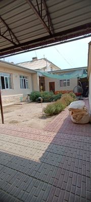 Ховли уй сотилади