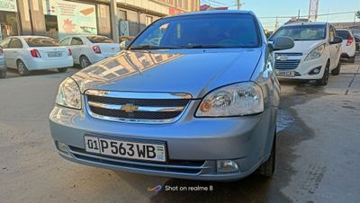 Продам Шевроле лассети 2013 автомат