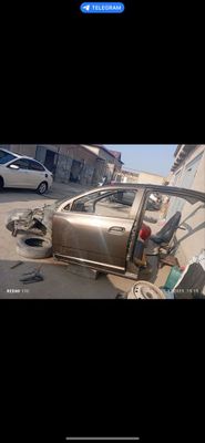 Kobatl ga zeus detalar eshik bagaj