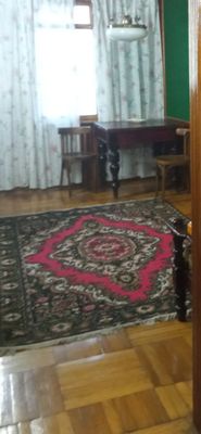 Ковер в хорошем состоянии
