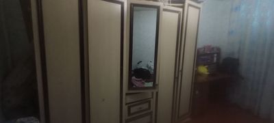Шкаф шфанер сотилади