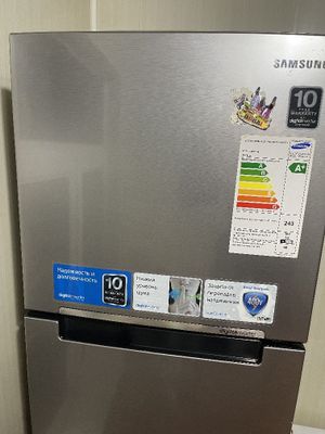 Samsung muzlatgichi sotiladi