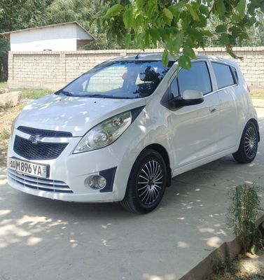Chevrolet Spark 2015