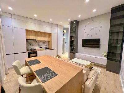 СДАЕТСЯ в аренду квартира 2/2/9 новостройка, 55м2, ЖК Centrado, на Ц-1