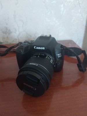 Фотоаппарат Canon 250D сатылады
