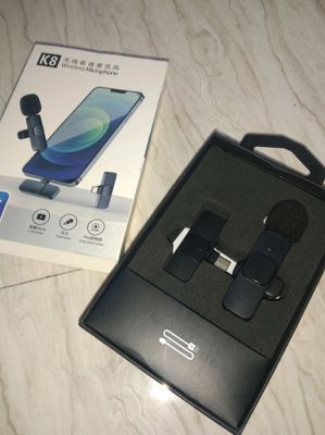 K8 Wirless Microphone interviewlar uchun minijek
