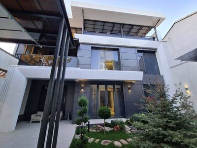Амир Темур Махалля Дом 400 кв.м