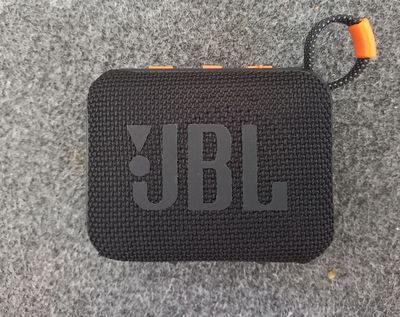 Портативные колонка JBL G04