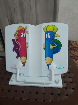kitob qo'yish uchun potstavka