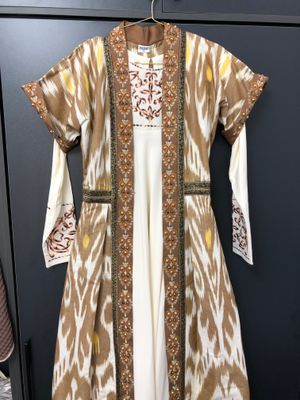 Ansambl, kelinlar uchun ko’ylak