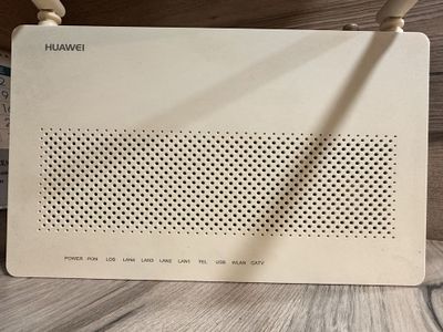 Wi fi router Huawei xpon hg 8247h5