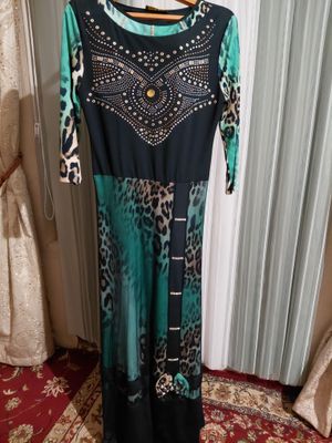 300 000 kiyilgan yaxshi holatda