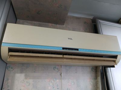 TCL 9