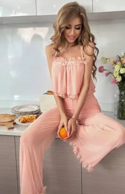 Женские пеньюары