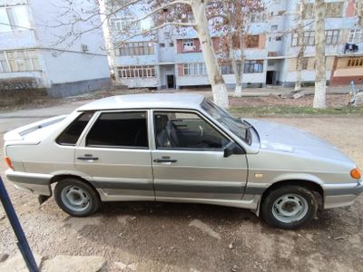 Lada Samara (Vaz 2115) sotiladi