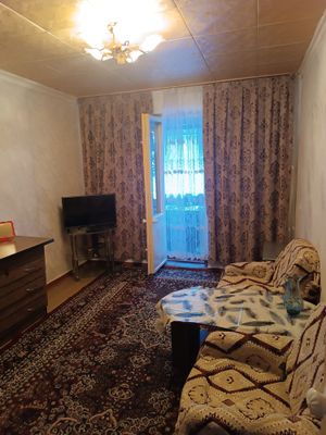 Сдаю квартиру двух комнатную,со всеми удобствами 6 метровая веранда .